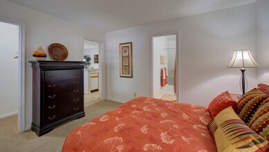 Featherstone Apartments at Kiln Creek in Newport News, VA - Building Photo - Building Photo