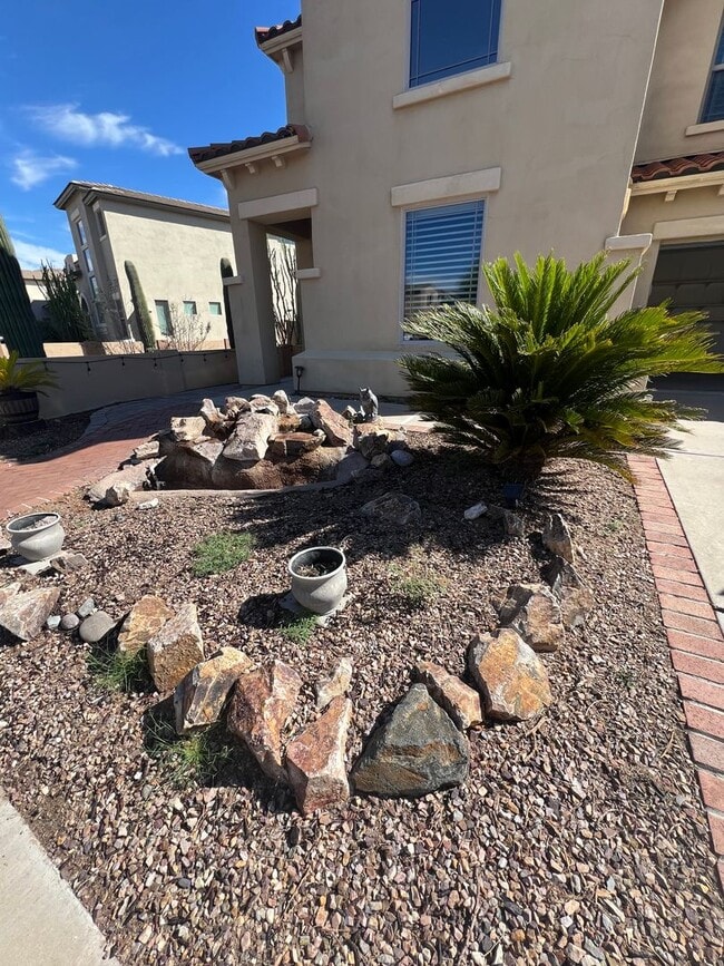 191 E Camino Del Abeto in Sahuarita, AZ - Building Photo - Building Photo