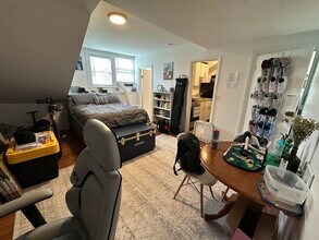 107 Charles St in Boston, MA - Building Photo - Building Photo
