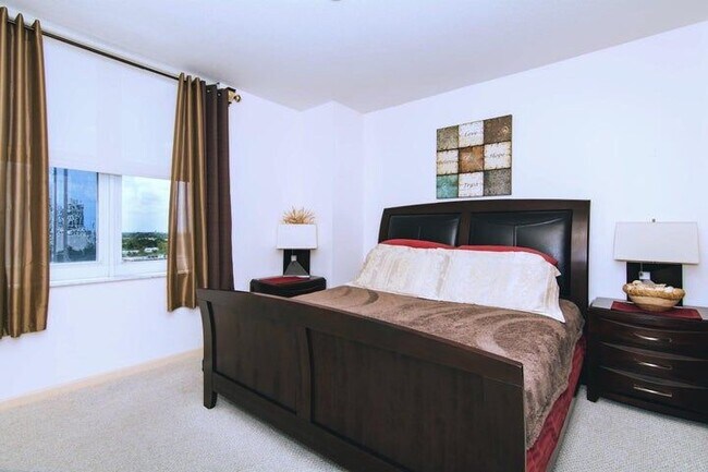 511 SE 5 Ave in Fort Lauderdale, FL - Foto de edificio - Building Photo