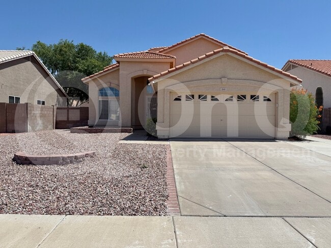property at 3845 W Charlotte Dr