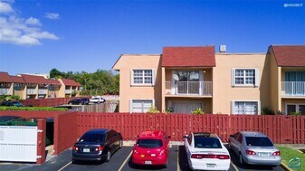 9974 SW 88th St in Miami, FL - Building Photo