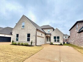 572 Rosalie Woods Dr in Cordova, TN - Building Photo