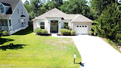 3169 Pine Hill Dr SW in Shallotte, NC - Foto de edificio - Building Photo