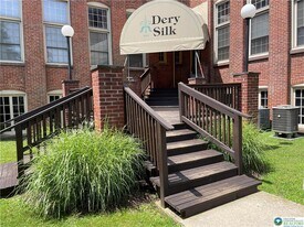 103 Race St in Catasauqua, PA - Building Photo