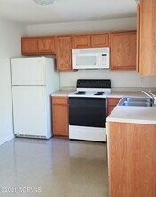 800 Hammock Ln-Unit -2 in Jacksonville, NC - Building Photo - Building Photo