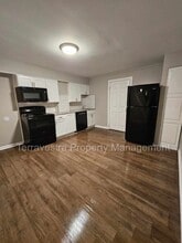308 W Powell St in Millville, NJ - Building Photo - Building Photo