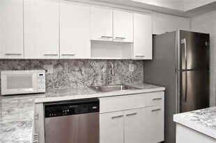 19216 NE 25th Ave in Miami, FL - Building Photo