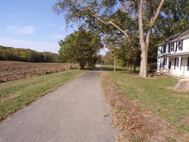 501 Hayes Arboretum Rd in Richmond, IN - Building Photo - Building Photo