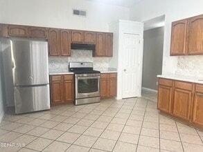 3305 Mike Godwin Dr in El Paso, TX - Building Photo - Building Photo