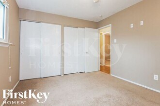 5180 Carey Ln in Hazelwood, MO - Building Photo - Building Photo