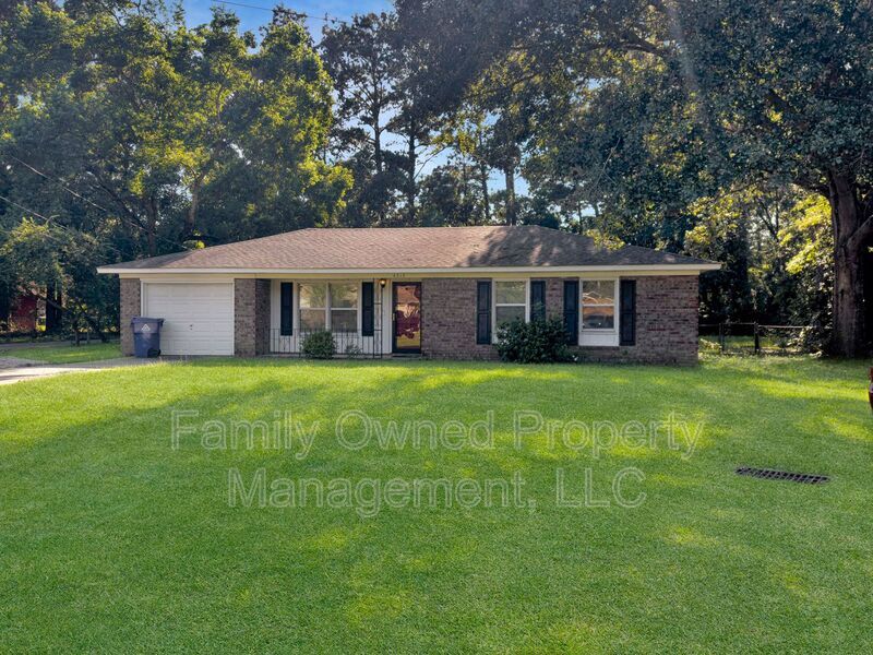 4513 Sapling Ct in Ladson, SC - Building Photo