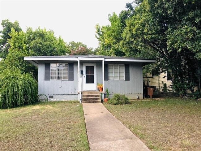 property at 1912 W 33rd St