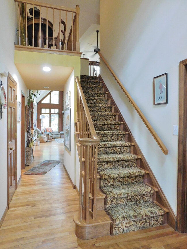 19 Timber Ln in Saratoga Springs, NY - Building Photo - Building Photo