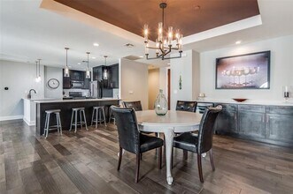 1505 Elm St in Dallas, TX - Building Photo - Building Photo