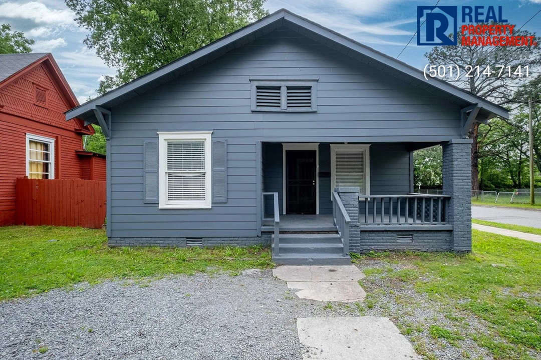 1023 S Booker St in Little Rock, AR - Building Photo