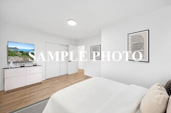Pine Grove in Portland, OR - Foto de edificio - Building Photo