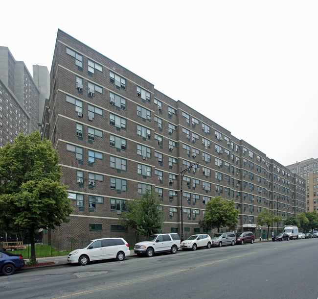 Morrisania II in Bronx, NY - Building Photo - Building Photo