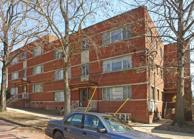 Valley Apartments in Marietta, OH - Building Photo - Building Photo