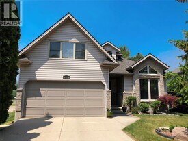 670 Lakeshore Rd in Sarnia, ON - Building Photo