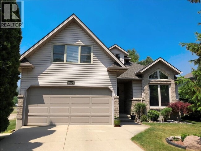 property at 670 Lakeshore Rd