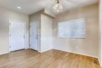1210 S Idalia St in Aurora, CO - Building Photo - Building Photo