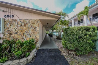 6040 SW 26th St, Unit Unit 1 in Miramar, FL - Building Photo - Building Photo
