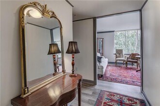 2637 Peachtree Rd in Atlanta, GA - Building Photo - Building Photo