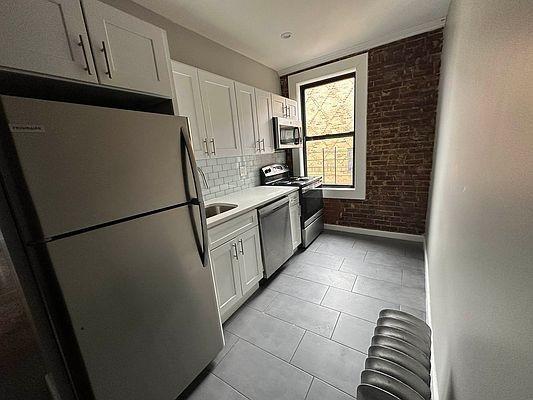 property at 6645 Broadway