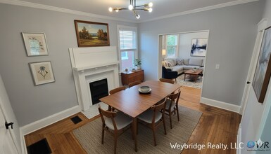 923 Rogers Pl in Cincinnati, OH - Building Photo - Building Photo