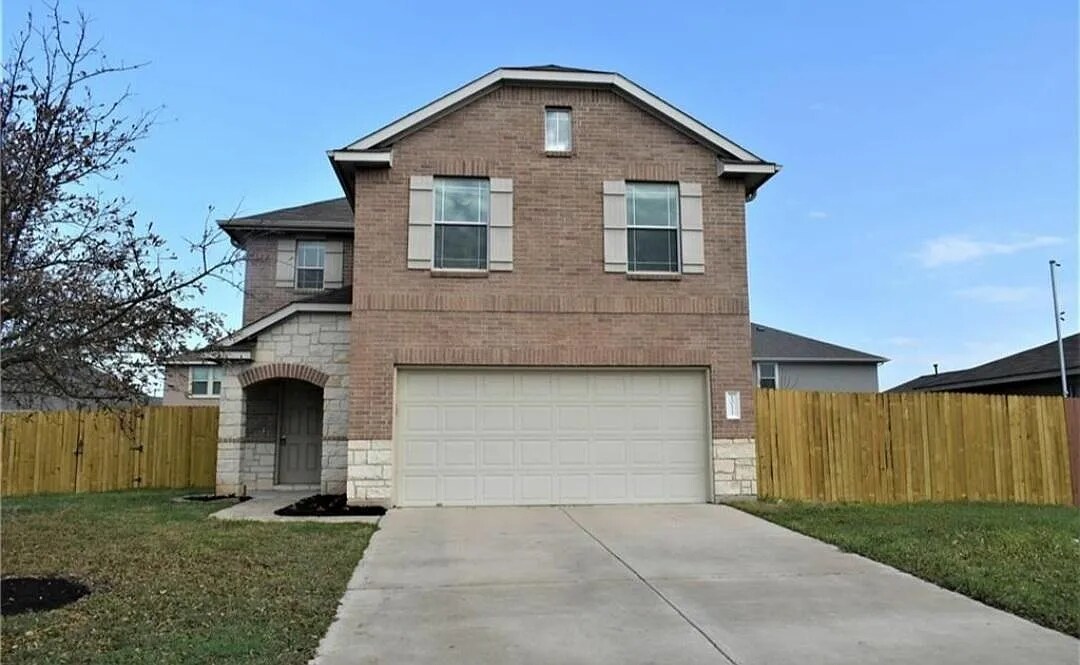 1011 Ranchero Rd in Leander, TX - Foto de edificio