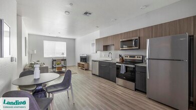 2323 N 150th Dr, Unit A-1002 in Goodyear, AZ - Foto de edificio - Building Photo