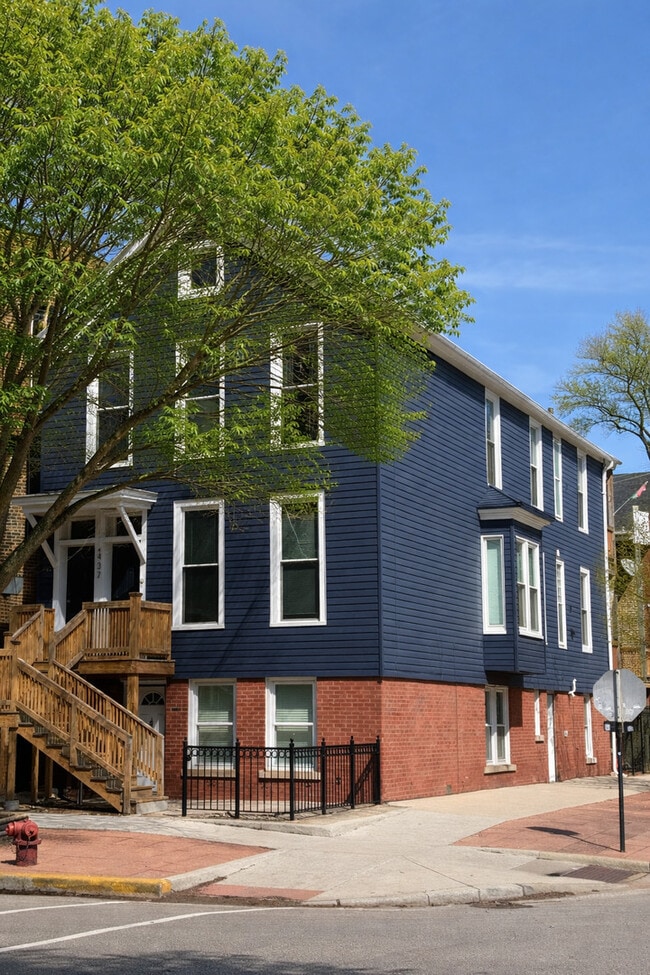 property at 2437 N Seminary Ave