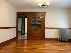 33 Estey St, Unit # 1 in Malden, MA - Building Photo - Building Photo