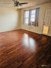 104 Plains St in Martindale, TX - Building Photo - Building Photo