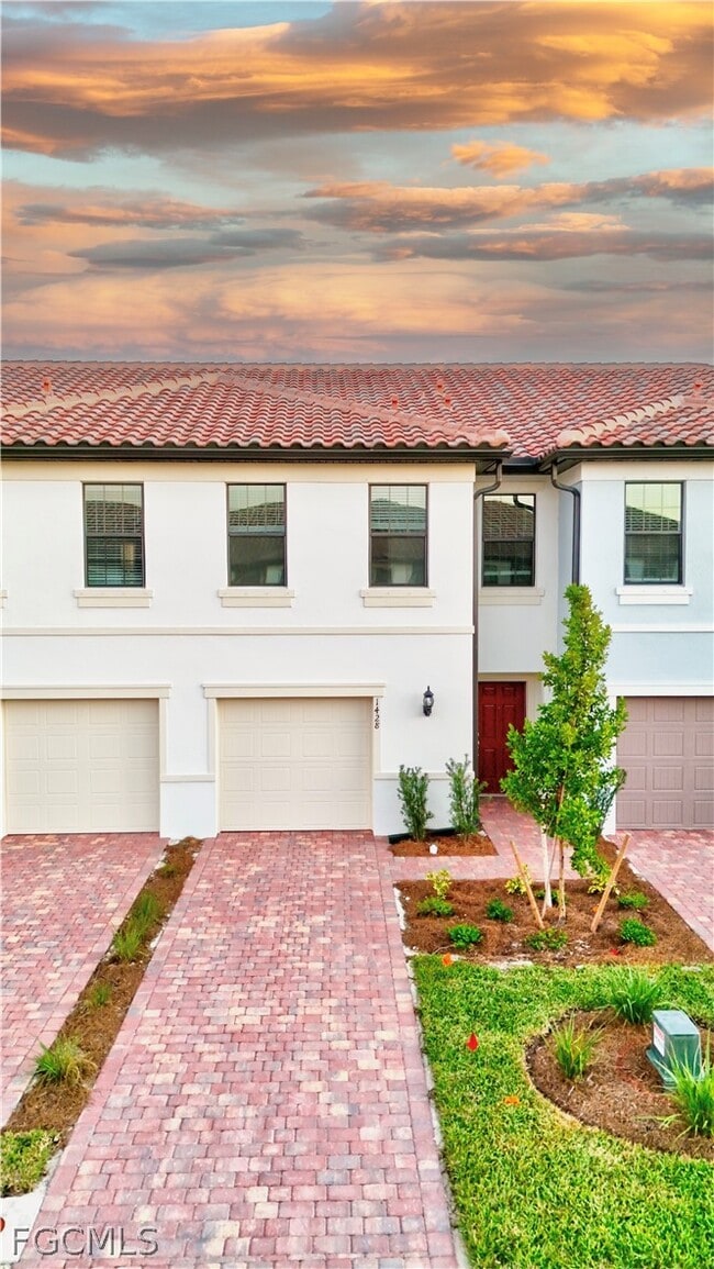 1428 Weeping Willow Ct in Cape Coral, FL - Building Photo - Building Photo