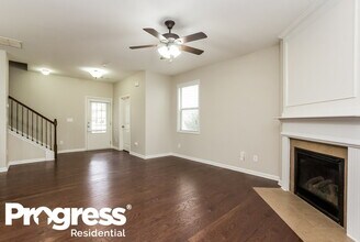 275 Shaw Dr in Acworth, GA - Building Photo - Building Photo