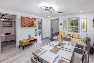 1629 N Goldenrod Rd in Azalea Park, FL - Building Photo