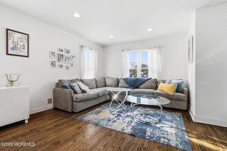 19 Carole Dr in Ocean Township, NJ - Building Photo - Building Photo