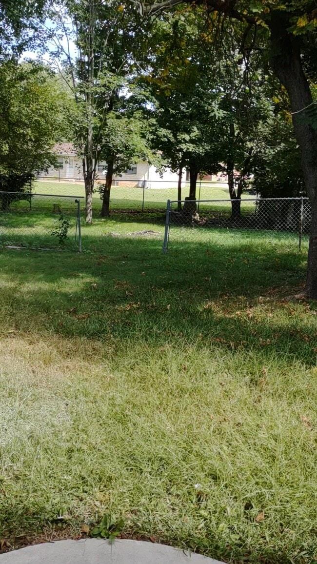 501 Washington St in Erwin, TN - Building Photo - Building Photo