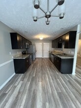 5617 Shady Pine Ct in Hope Mills, NC - Building Photo - Building Photo