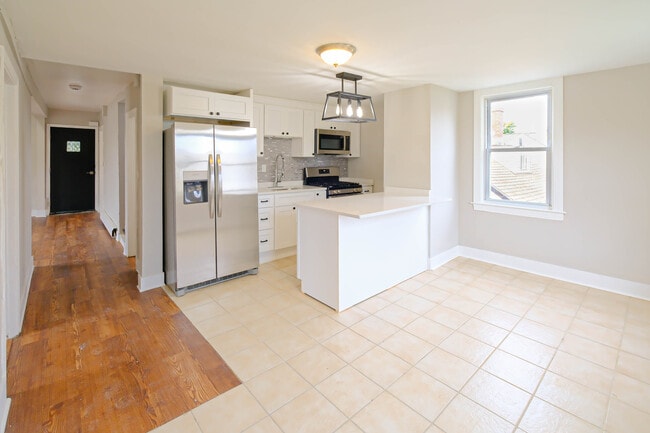 26 Curtis Rd, Unit 2