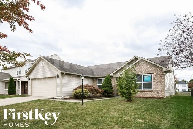 19209 Prairie Crossing Dr in Noblesville, IN - Building Photo - Building Photo