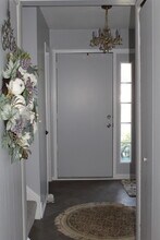 42169 Gladwin St in Northville, MI - Foto de edificio - Building Photo