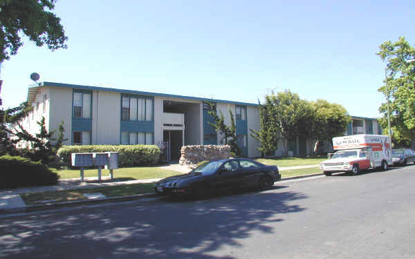 Santana Gardens in San Jose, CA - Foto de edificio - Building Photo