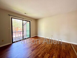 580 Courtwood Ln in Hendersonville, NC - Building Photo - Building Photo