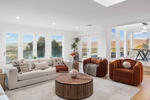 3541 Multiview Dr in Los Angeles, CA - Building Photo