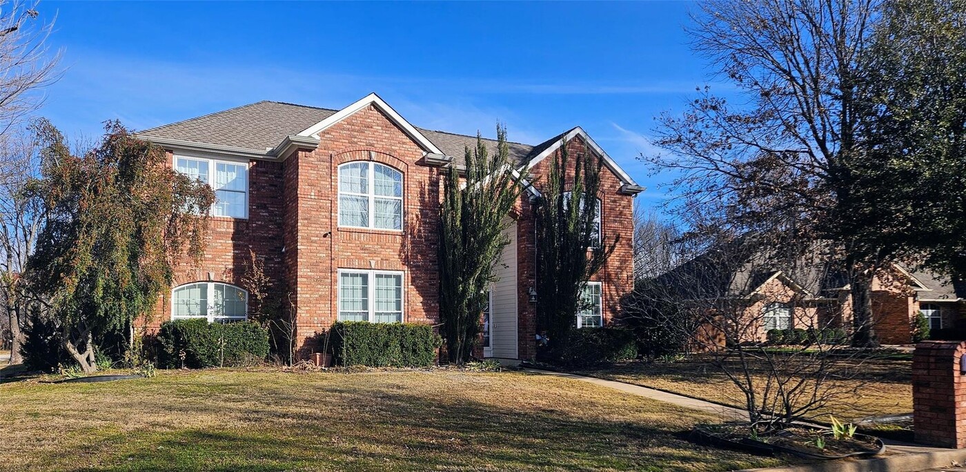 14 Sunrise Ct in Roanoke, TX - Building Photo