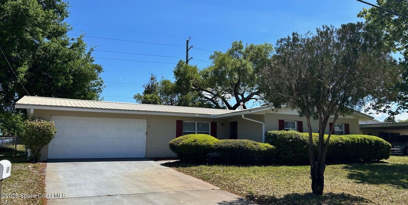 609 Fern Ave in Titusville, FL - Building Photo