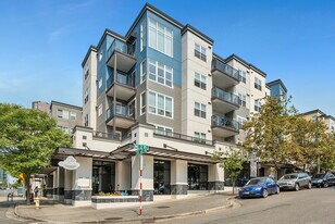 BellCentre in Bellevue, WA - Building Photo